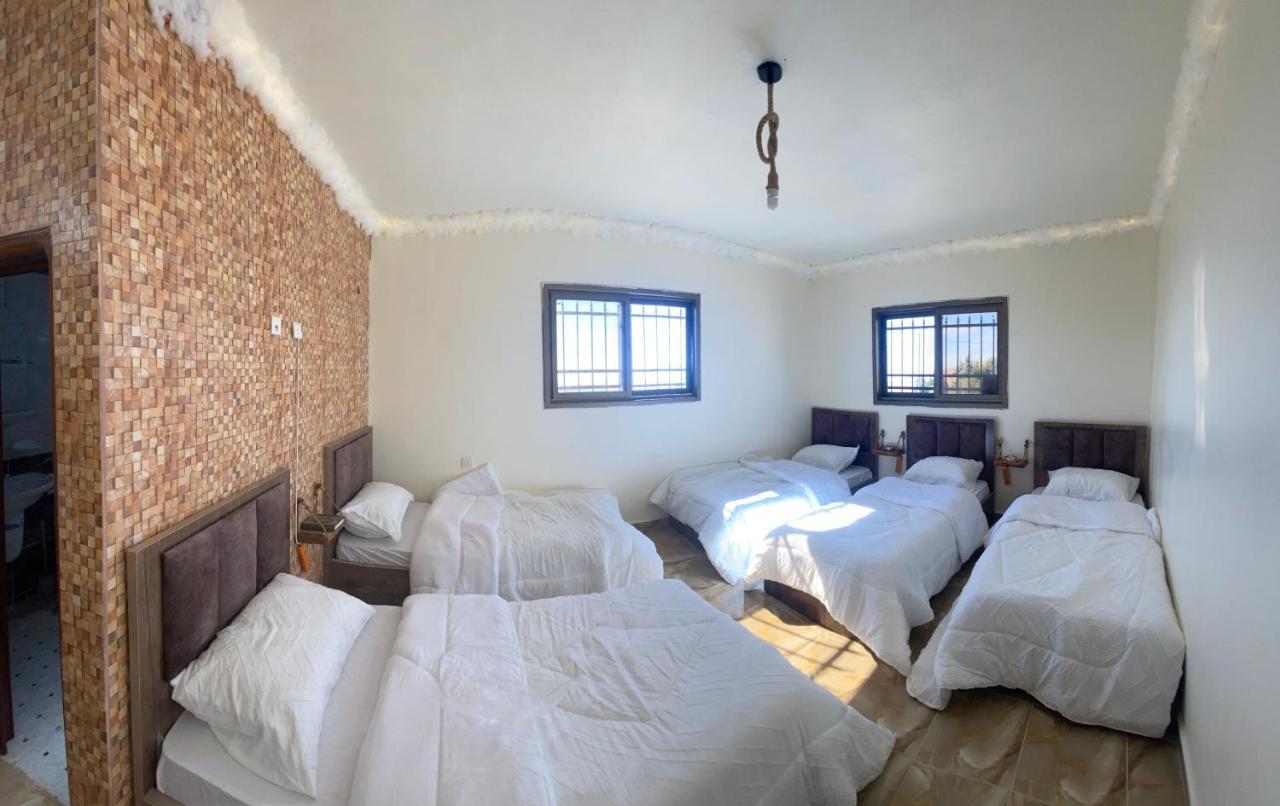 Nabati Hostel Wadi Musa Bagian luar foto