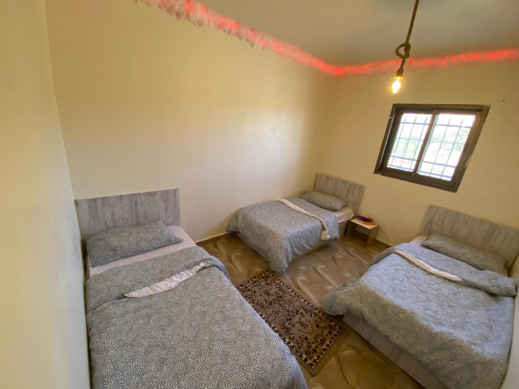 Nabati Hostel Wadi Musa Bagian luar foto