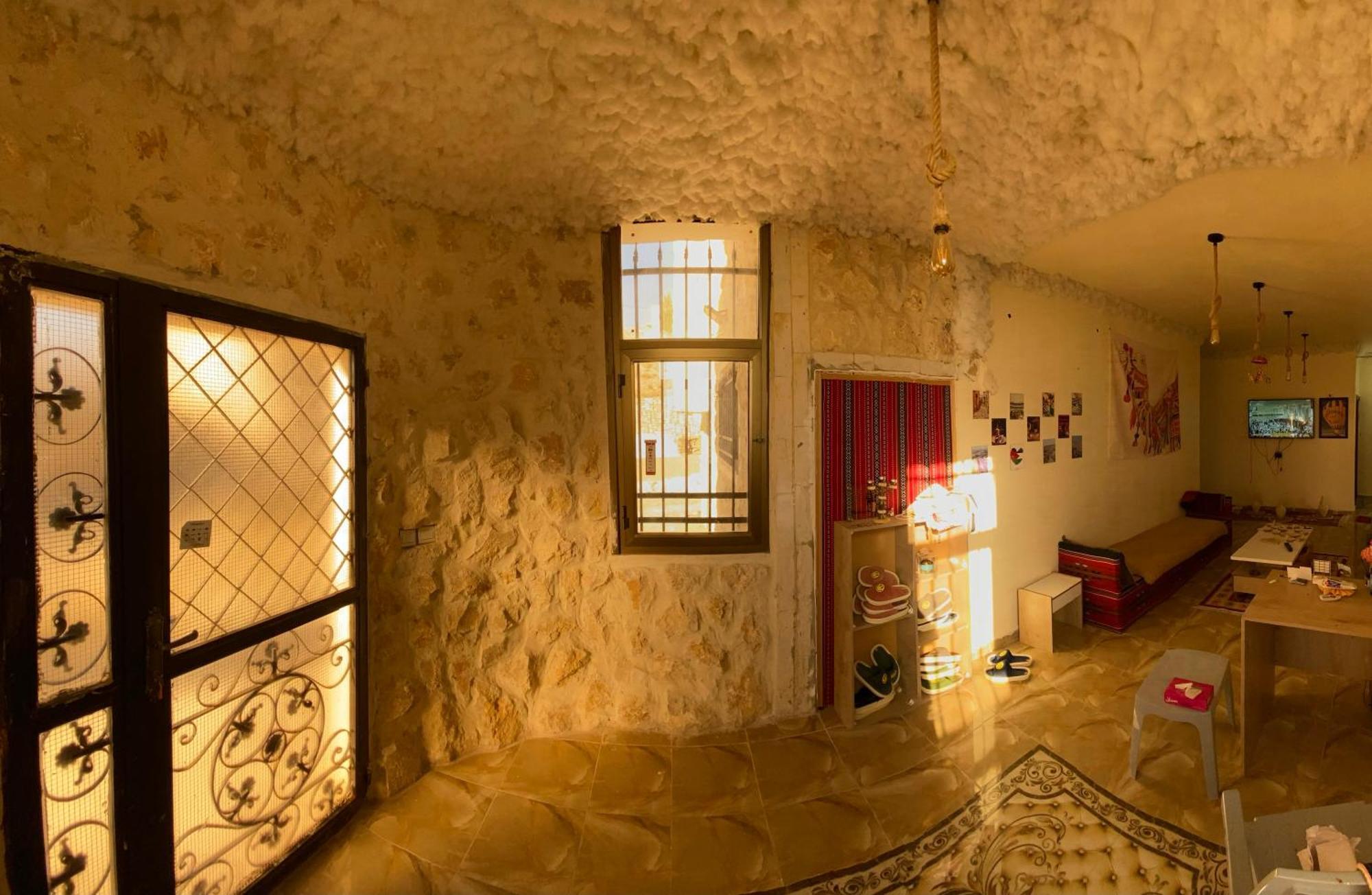 Nabati Hostel Wadi Musa Bagian luar foto